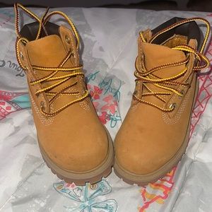 Unisex timberland boots for kids